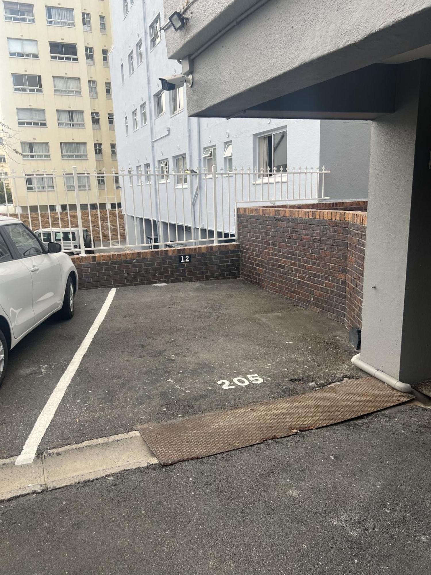 Urban Luxury In Sea Point