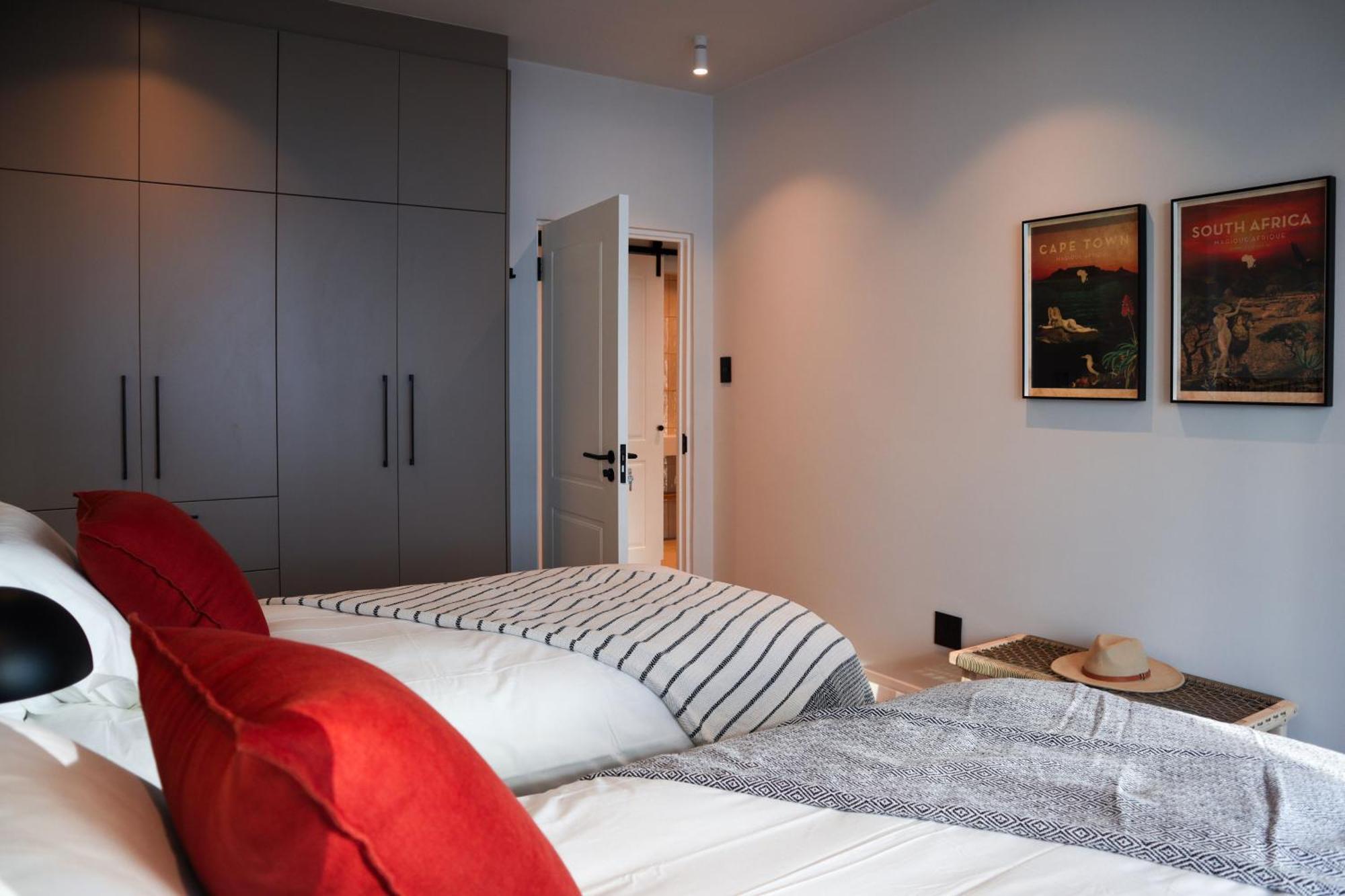 Apartment Urban Luxury In Sea Point