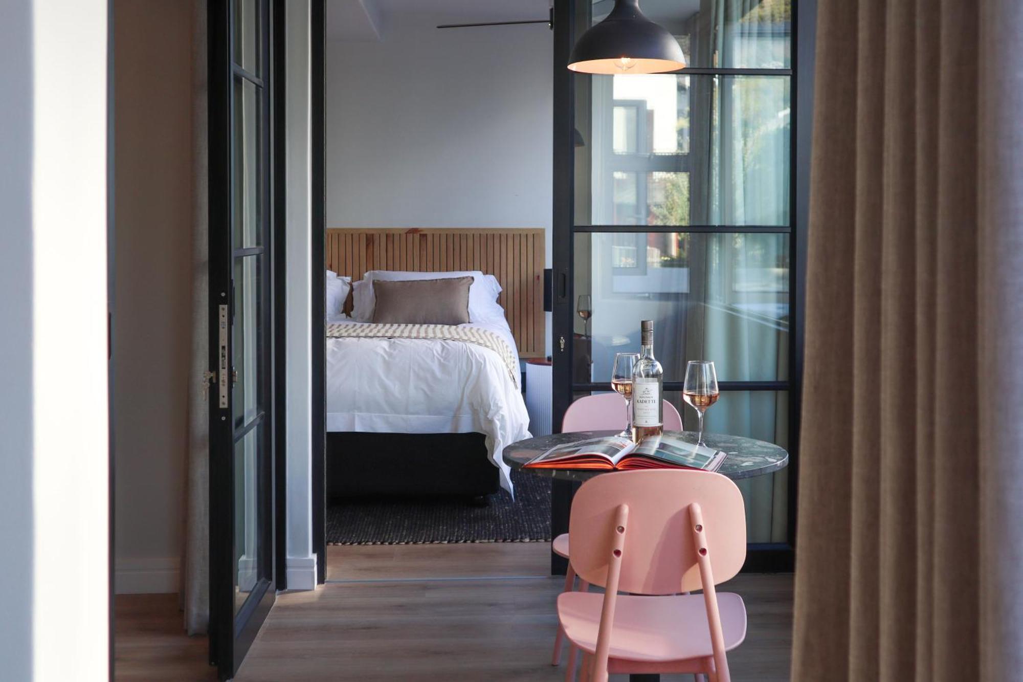 Urban Luxury In Sea Point *
