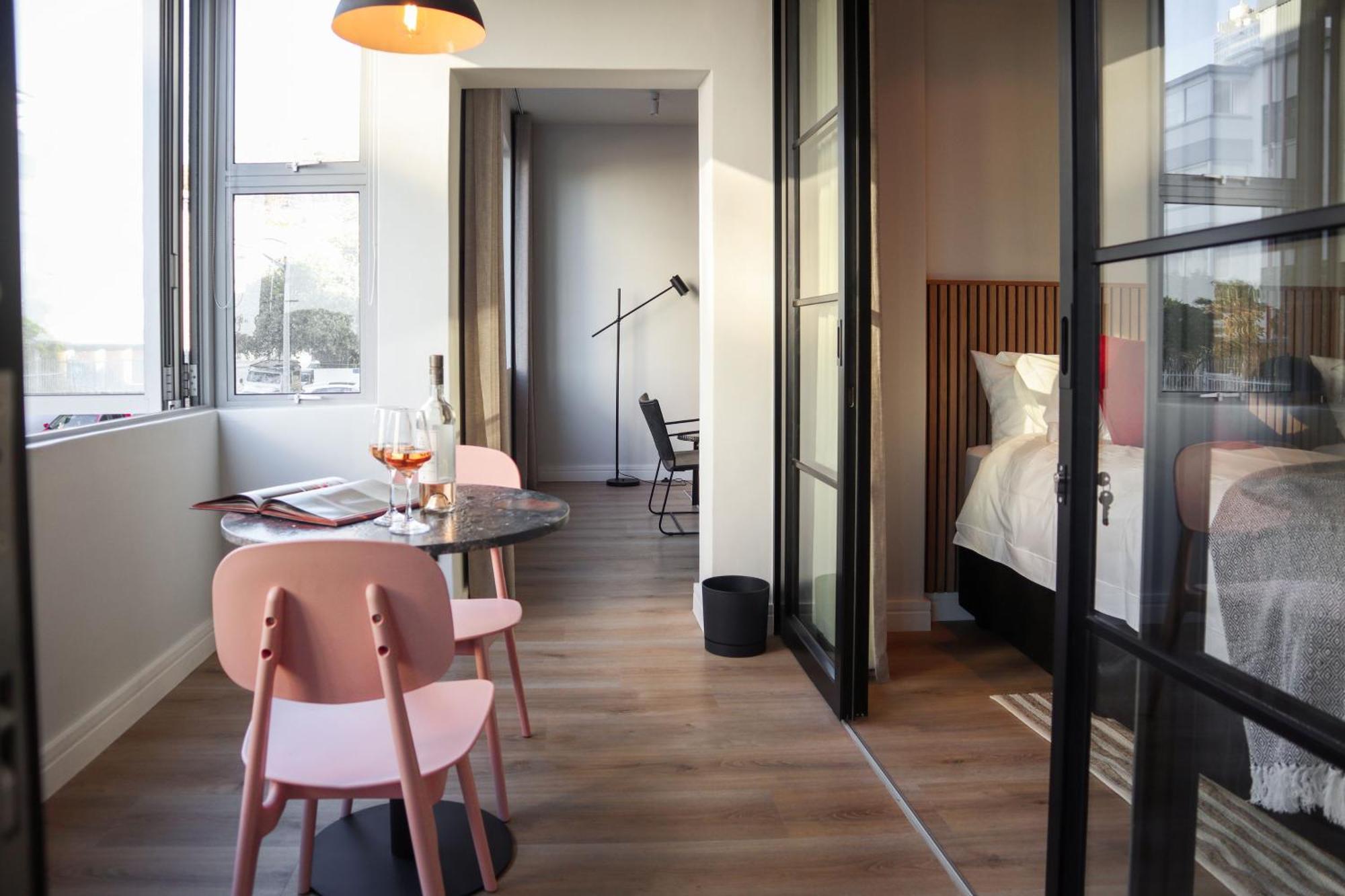 Urban Luxury In Sea Point Cape Town