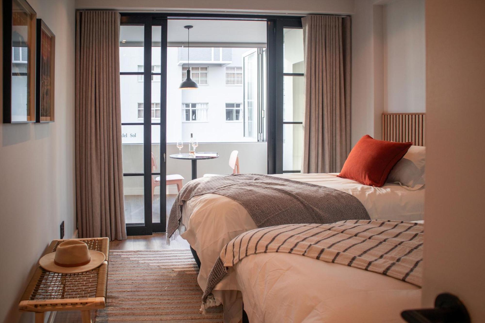Urban Luxury In Sea Point Apartment Cape Town